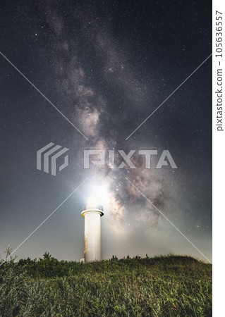 小松市的燈塔和銀河 小松市的燈塔和銀河 105636557