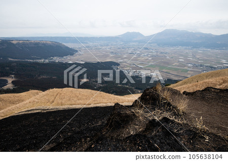 Aso Daikanbo Scenery after field burning 105638104
