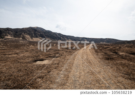 Aso Kusasenrigahama Scenery after field burning 105638219