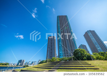 The cityscape of Tokyo in Japan, overlooking Okawabata River City 21. Toyosu is in the back left 105639562