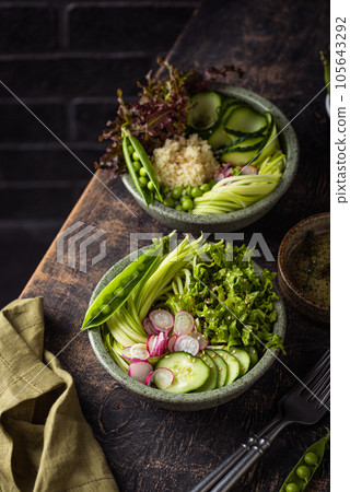 Vegan healthy green buddha bowl 105643292