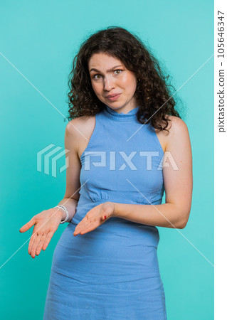 Woman raising hands asking what why reason of failure anti lifehacks ridicules disbelief irritation Woman raising hands asking what why reason of failure anti lifehacks ridicules disbelief irritation 105646347