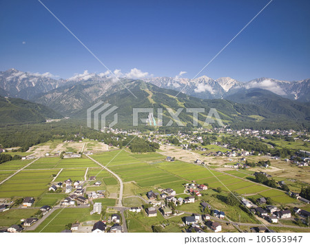 Magnificent view of Hakuba Village on a summer morning Hakuba Village, Nagano Prefecture (Aerial shot by drone) 105653947