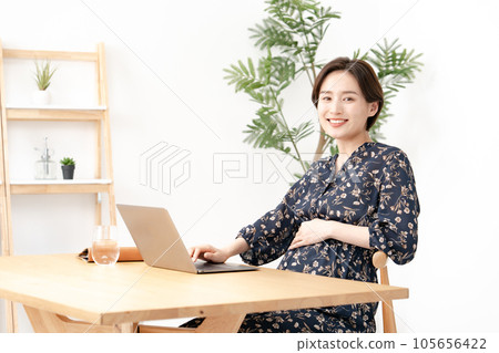 產婦 職業媽媽 孕婦 105656422