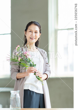 高級女性生活鮮花 105656748