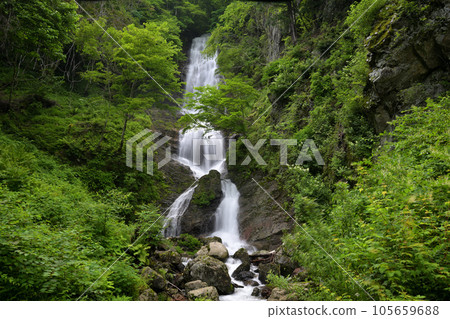 Karasawa Falls (Newly opened, Kiso-machi, Kiso-gun, Nagano Prefecture) Karasawa Falls (Newly opened, Kiso-machi, Kiso-gun, Nagano Prefecture) 105659688