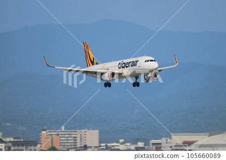 Tigerair Taiwan Airbus A320-200 landing approach 105660089