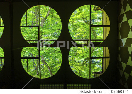 Arashiyama Yusaitei Round window room, beautiful reflections, season of fresh greenery Arashiyama Yusaitei Round window room, beautiful reflections, season of fresh greenery 105660355