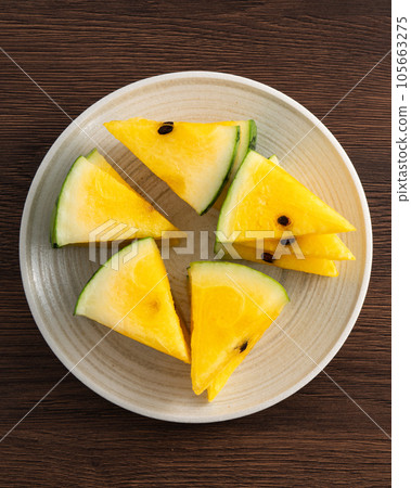 watermelon koyu yellow top view pattern Yellow watermelon スイカ yellow yellow watermelon yellow flesh watermelon 105663275