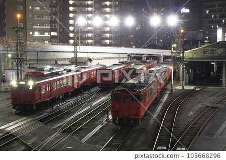 At night at Okayama diesel train branch of Goto general vehicle office (Kita Ward, Okayama City, Okayama Prefecture) At night at Okayama diesel train branch of Goto general vehicle office (Kita Ward, Okayama City, Okayama Prefecture) 105668296
