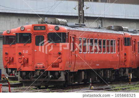 At the Goto General Rolling Stock Office Okayama Diesel Car Branch (Kita Ward, Okayama City, Okayama Prefecture) At the Goto General Rolling Stock Office Okayama Diesel Car Branch (Kita Ward, Okayama City, Okayama Prefecture) 105668325