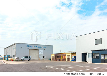 Fluorescent lamp recycling facility 105668837