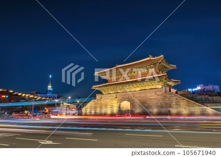 Seoul South Korea, night city skyline at Dongdaemun Gate (Heunginjimun Gate) Seoul South Korea, night city skyline at Dongdaemun Gate (Heunginjimun Gate) 105671940