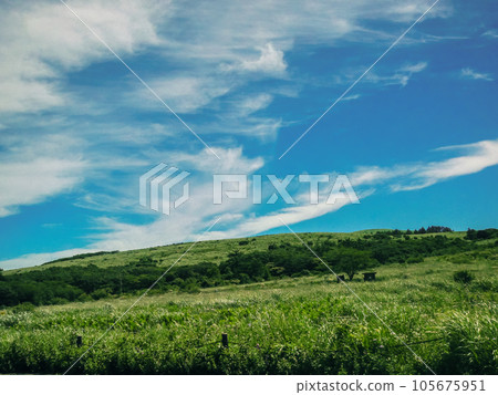 Summer scenery of Kurumayama Highlands Summer scenery of Kurumayama Highlands 105675951