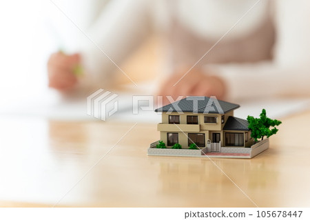 學房地產的女孩 105678447