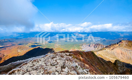 秋天的萬代登山:山頂的景色 秋天的萬代登山:山頂的景色 105679460