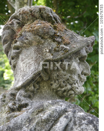 Statue in the gardens of Villa Balbianello, Lake Como, Lombardy, Italy, Statue in the gardens of Villa Balbianello, Lake Como, Lombardy, Italy, 105679785