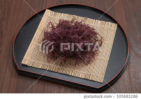 Nori seaweed, seaweed cloth seaweed 105683286