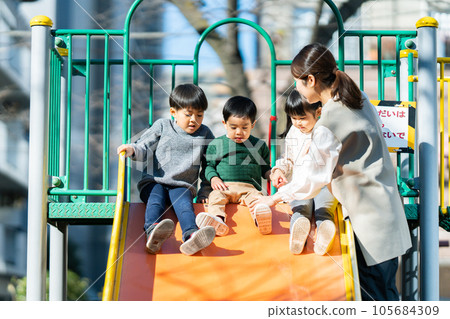 Outdoor childcare image 105684309