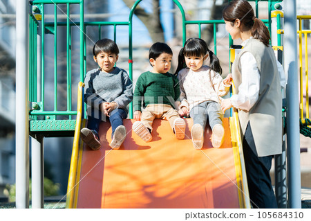 Outdoor childcare image 105684310