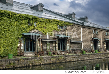 <Hokkaido> Warehouse on the Otaru Canal 105684460