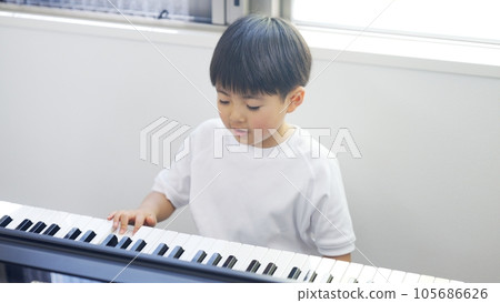 Children's piano classroom image Children's piano classroom image 105686626