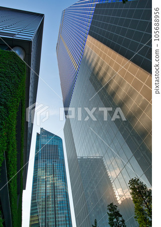 Scenery of skyscrapers such as Toranomon Hills Mori Tower, Tokyo redevelopment complex 105688956