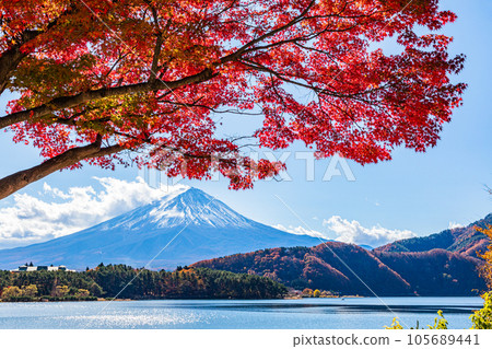 日本風景6 Japanese Style Showa Six Panel Screen Chinese Gilt Mountain