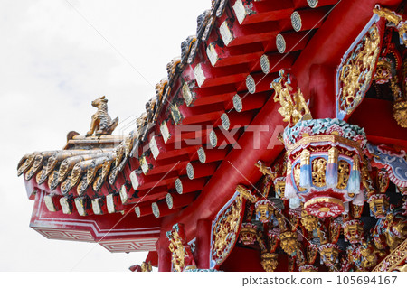 Luxurious Traditions: Gorgeous Decorations in Taiwan Temples Luxurious Traditions: Gorgeous Decorations in Taiwan Temples 105694167