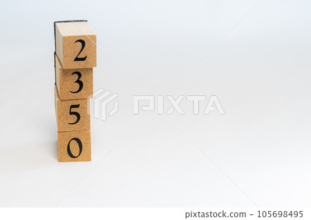 Wood block number 2350 105698495