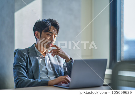 男性生意 105699629