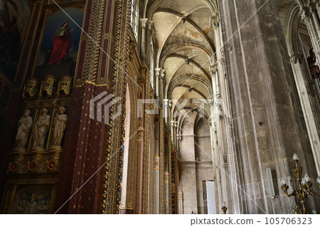 Saint-Eustache Church / Paris, France Saint-Eustache Church / Paris, France 105706323