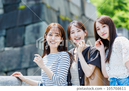 少女旅行大阪城觀光 105708611