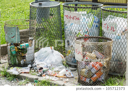 【汽車露營地垃圾站】 105712373