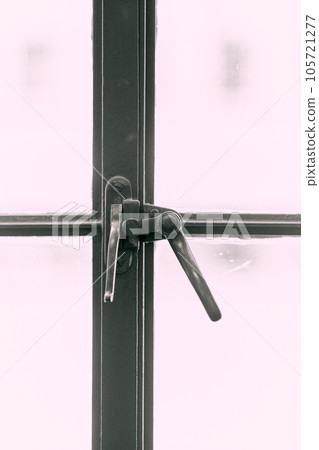 復古的玻璃窗 105721277