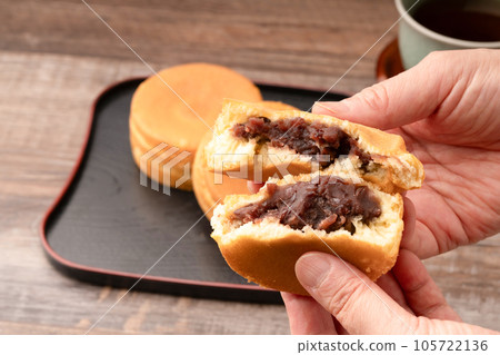 Obanyaki hand 105722136