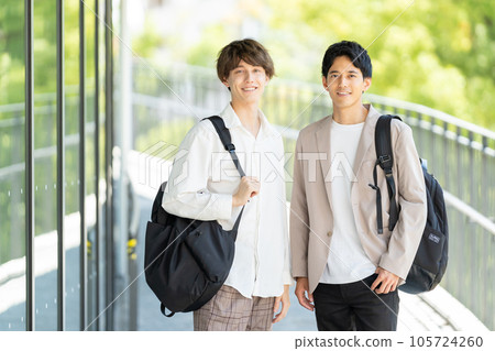 Businessman casual business foreigner Businessman casual business foreigner 105724260