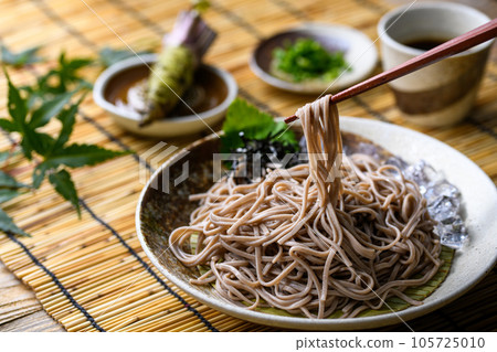 Soba Eating zaru soba Served with real wasabi Zaru soba Zaru soba Soba Eating zaru soba Served with real wasabi Zaru soba Zaru soba 105725010