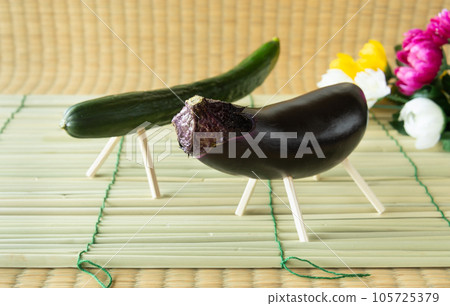 Spirit horse and spirit cow Spirit horse made of cucumber Spirit cow made of eggplant Spirit shelf Bon shelf Decoration Spirit horse and spirit cow Spirit horse made of cucumber Spirit cow made of eggplant Spirit shelf Bon shelf Decoration 105725379