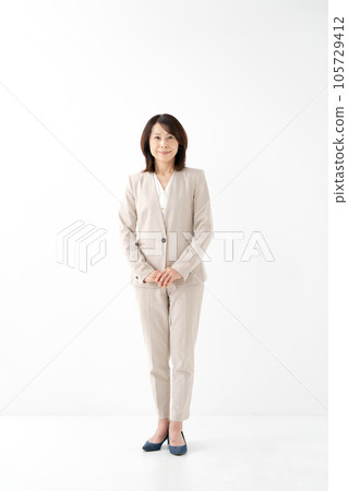 商務高級女性 105729412