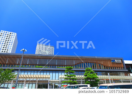 [Fukui Prefecture] Sunny JR Fukui Station East Exit (Hokuriku Shinkansen) 105732989
