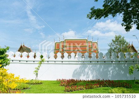Maha Kan fort park Old City Wall and Loha Prasat in Bangkok, Thailand Maha Kan fort park Old City Wall and Loha Prasat in Bangkok, Thailand 105735510