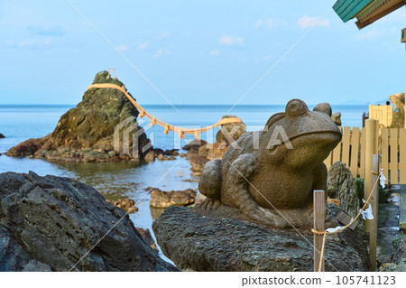 Stone Frog Statue and Married Couple Rocks Stone Frog Statue and Married Couple Rocks 105741123