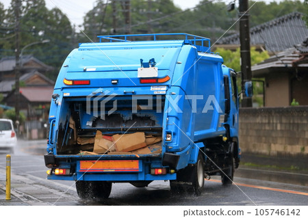 Garbage truck (garbage truck) image Garbage truck (garbage truck) image 105746142