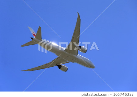 客機起飛圖片 105746352