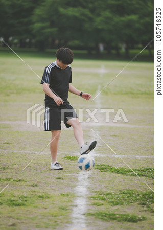 足球 英式足球 男人 105748525