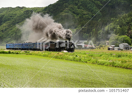 JR Kamaishi Line, which also ran SL Ginga JR Kamaishi Line, which also ran SL Ginga 105751407