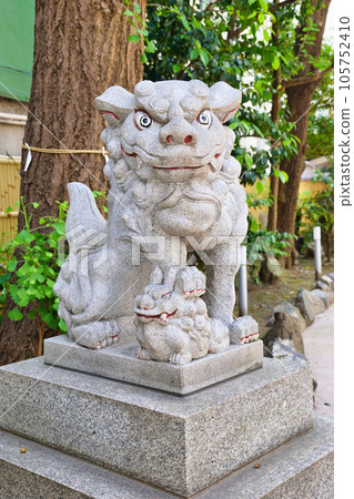 Komainu at Ichogaoka Hachiman Shrine (Taito Ward, Tokyo) 105752410