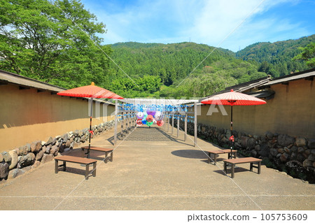 [Fukui Prefecture] Ichijodani Asakura clan ruins in fine weather (restoration townscape) 105753609