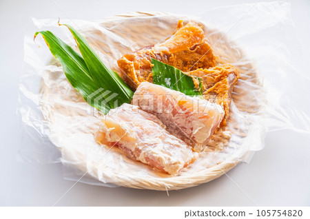 味噌和酒糟醃製的馬林魚 味噌和酒糟醃製的馬林魚 105754820